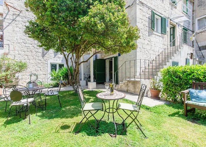 Jes Old Town Апартаменты Сплит