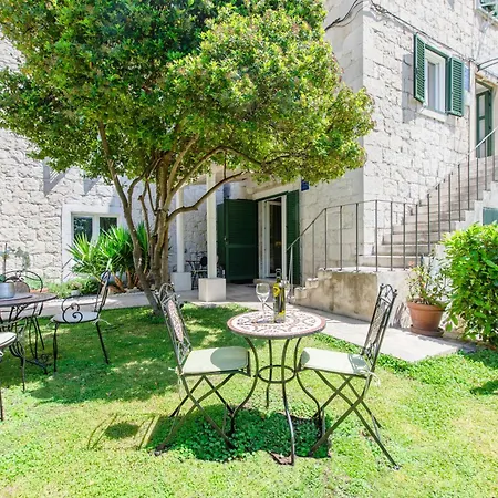 Jes Old Town Lejlighed Split